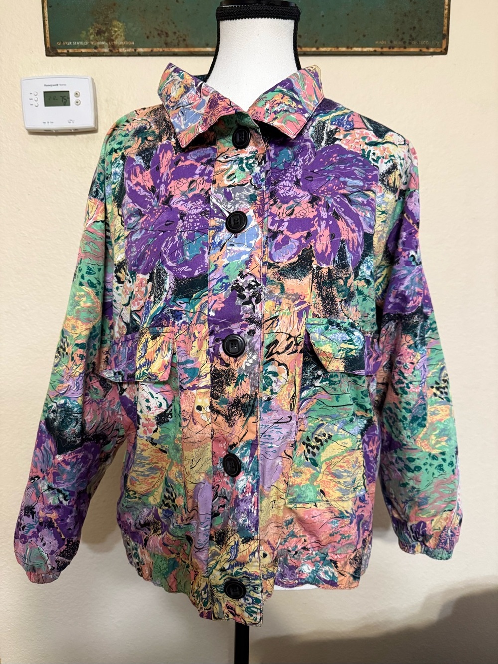 VTG GDT Too Psychedelic Abstract bold Pattern OS Floral Retro Y2K Jacket Vibrant